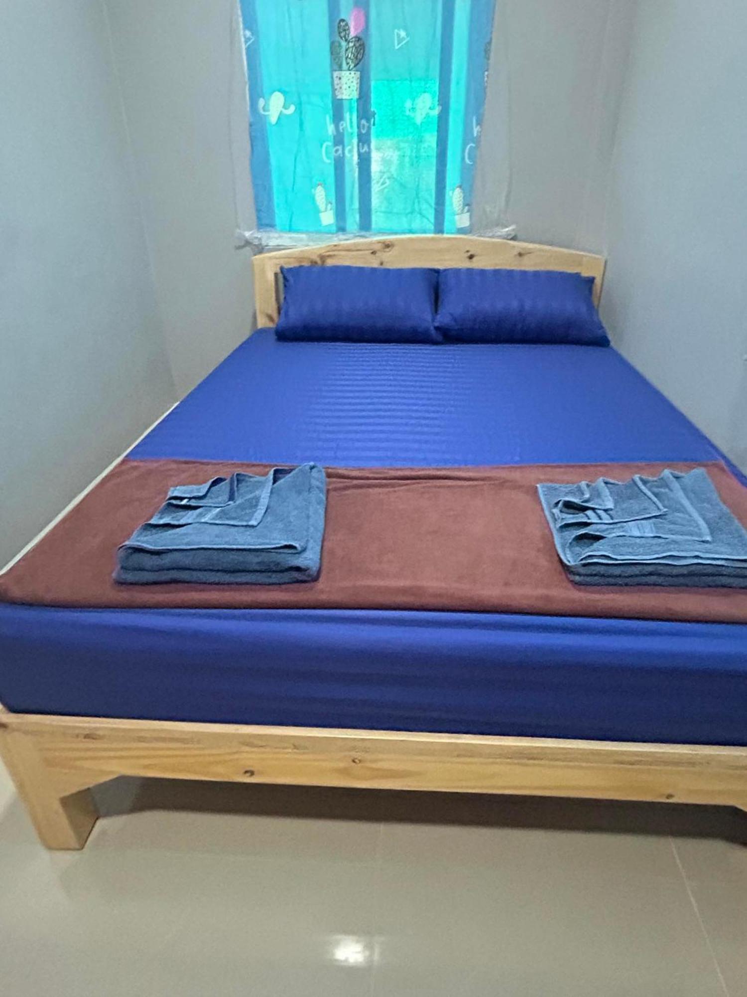 Noot'S Guesthouse Kanchanaburi Extérieur photo